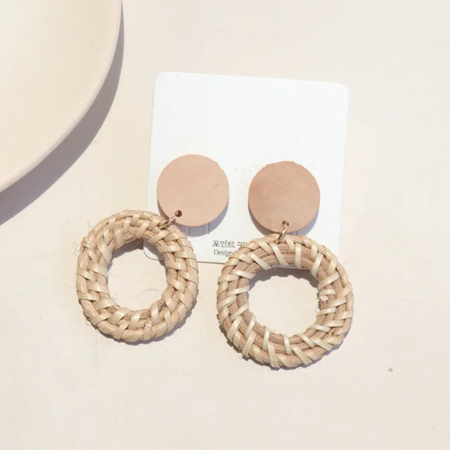 b AOMU, корейский цветок ручной работы, деревянное соломенное плетение, Ротанговые геометрические полые круглые Висячие серьги для женщин, подарок - Окраска металла: b