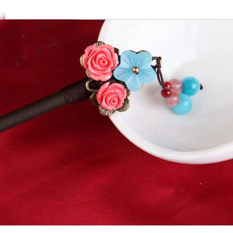 

2pcs Hairpins Hair Bun Holder Wooden Kimono Yukata Wedding Hair sticks Color Glass Pin for Vintage Bridal Hair Ornaments HS001
