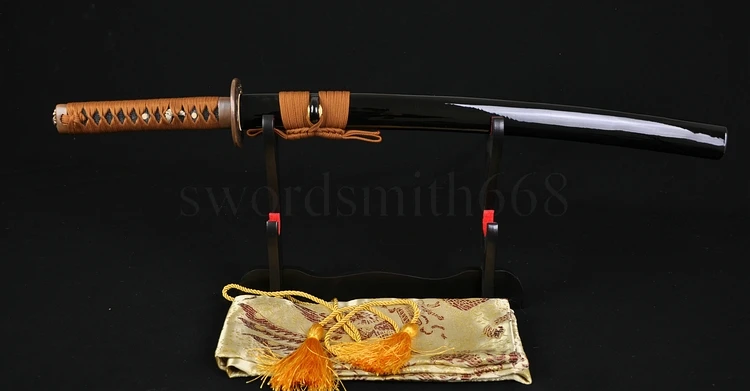 

CLAY TEMPERED JAPANESE SAMURAI SWORD WAKIZASHI DAMASCUS FULL TANG VERY SHARP BLADE CAN CUT TREES FULL HAND FORGE KNIFE CUSTOM