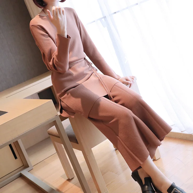 

Set women's fashion tide 2019 spring new women's casual long-sleeved knit sweater wide leg pants two-piece
