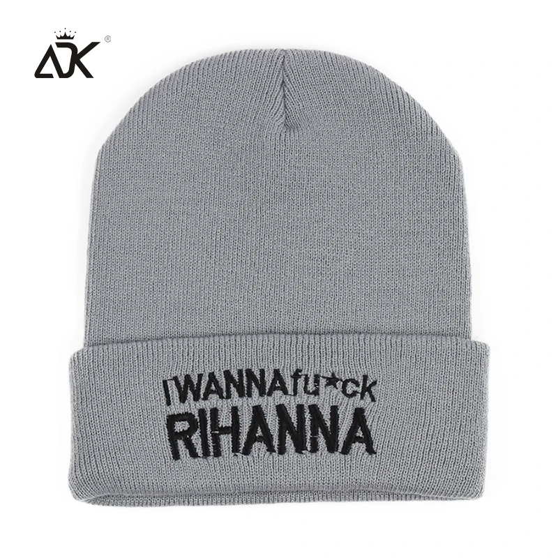 Зимняя женская шапочка с вышивкой Rihanna Hat брендовая Повседневная вязаная шапка 2018