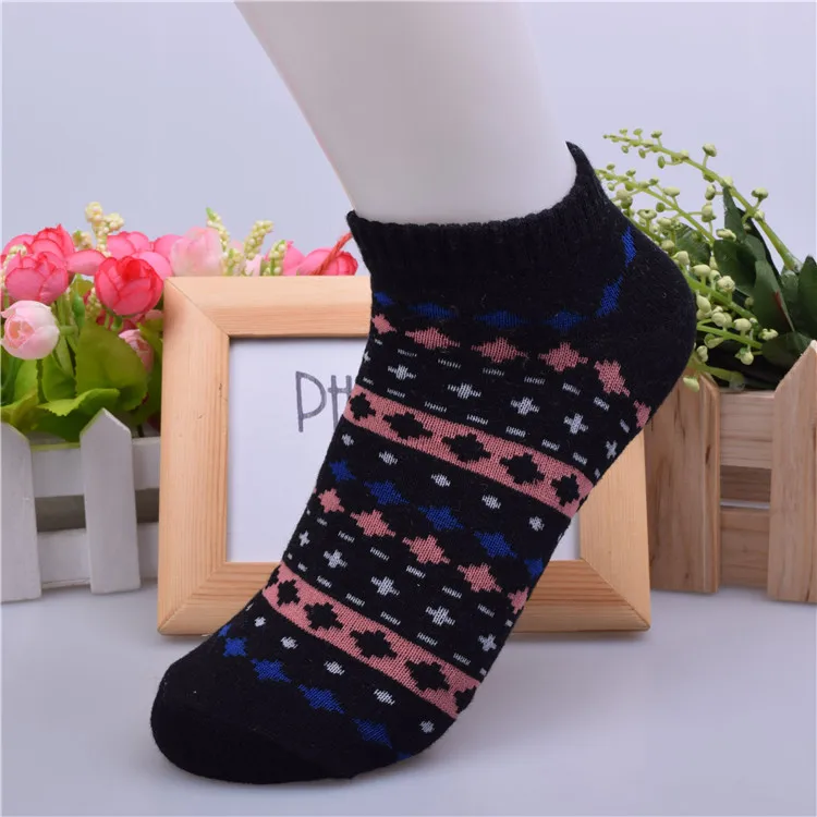 Zynassy 5Pairs/Lot Women Fashion Ethnic Style Cotton Jacquard Casual Socks Ladies Breathable Warm For Female | Женская одежда