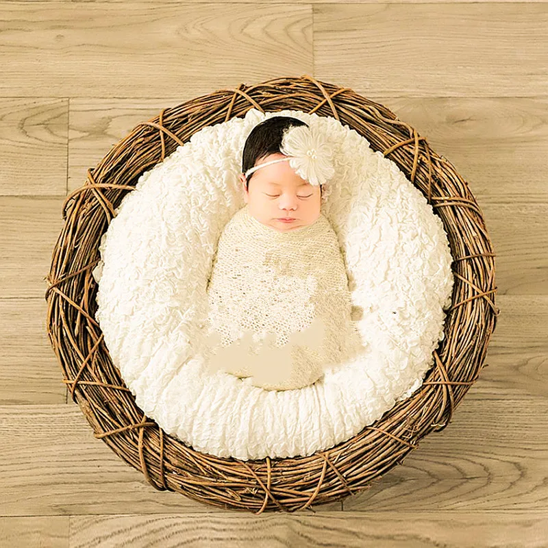 Рисунок 2 - Реквизит для фотосъемки новорожденных