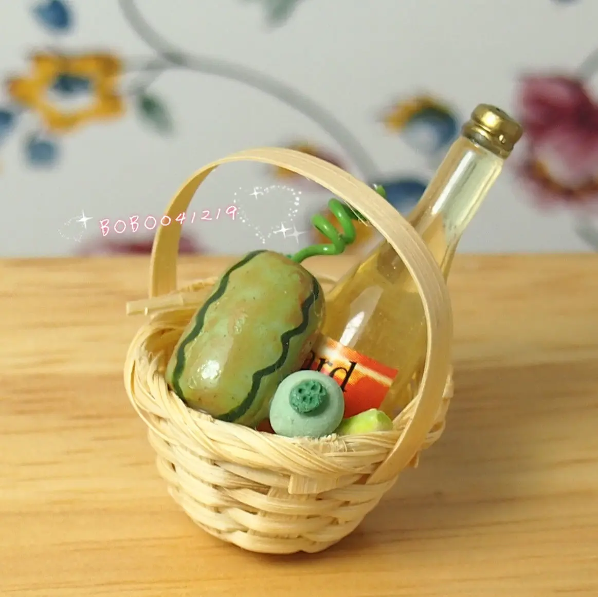 Кукольный домик миниатюрная Кухня Еда с корзиной фруктов и вина H3.2cm D051F|dollhouse