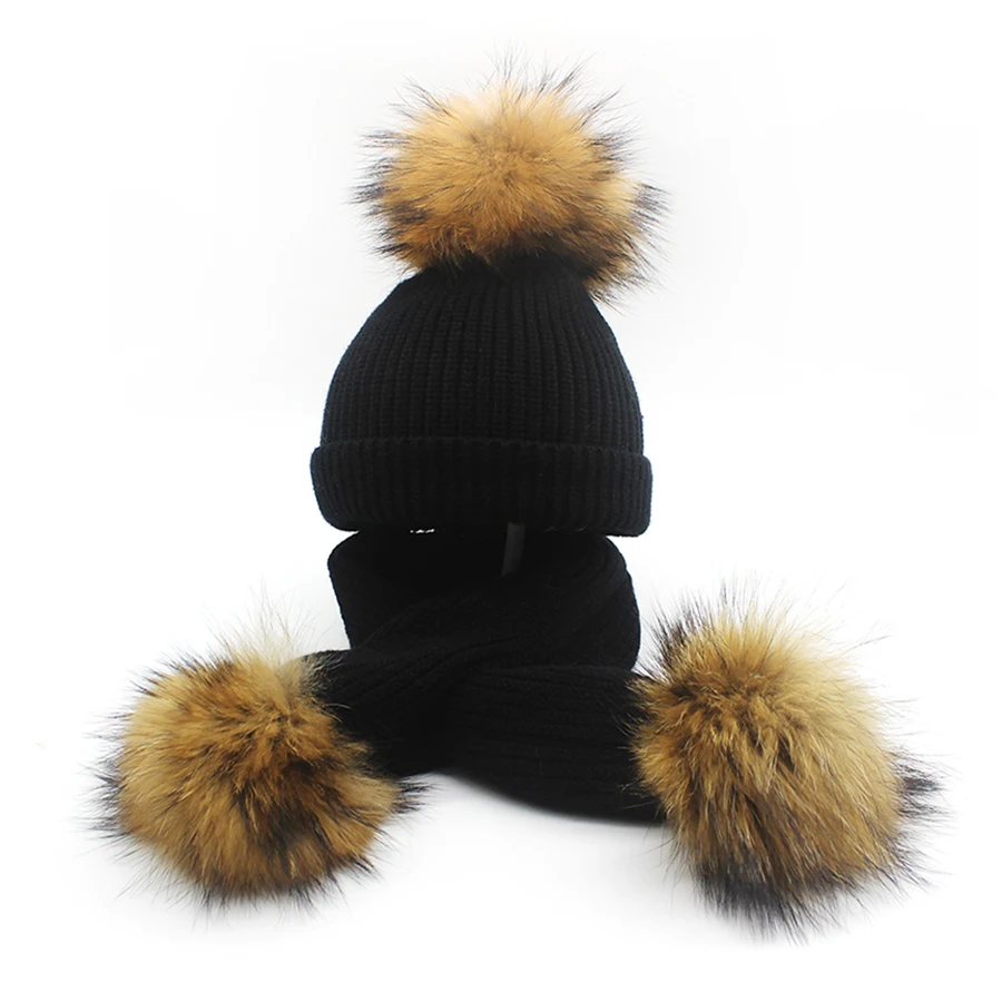 Фото New Winter Baby Girls Boy Real Raccoon Knitted Hat Scarf Set With Fur Pompom Ball Caps Children Hats Kids Warm Beanie Suits New Winter Baby Girls Boy Real Raccoon Knitted Hat Scarf Set With Fur Pompom Ball Caps Children Hats Kids Warm Beanie Suits