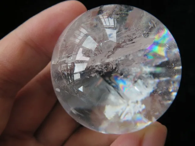 Натуральный прозрачный кварц радуги шар хрустальный Исцеление 99 г | Дом и сад