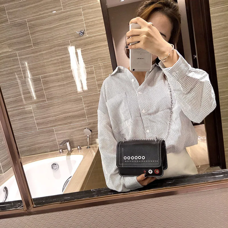 Курьерские сумки с заклепками Модные женские Clains Сумки Белый Кнопка Лето Crossbody