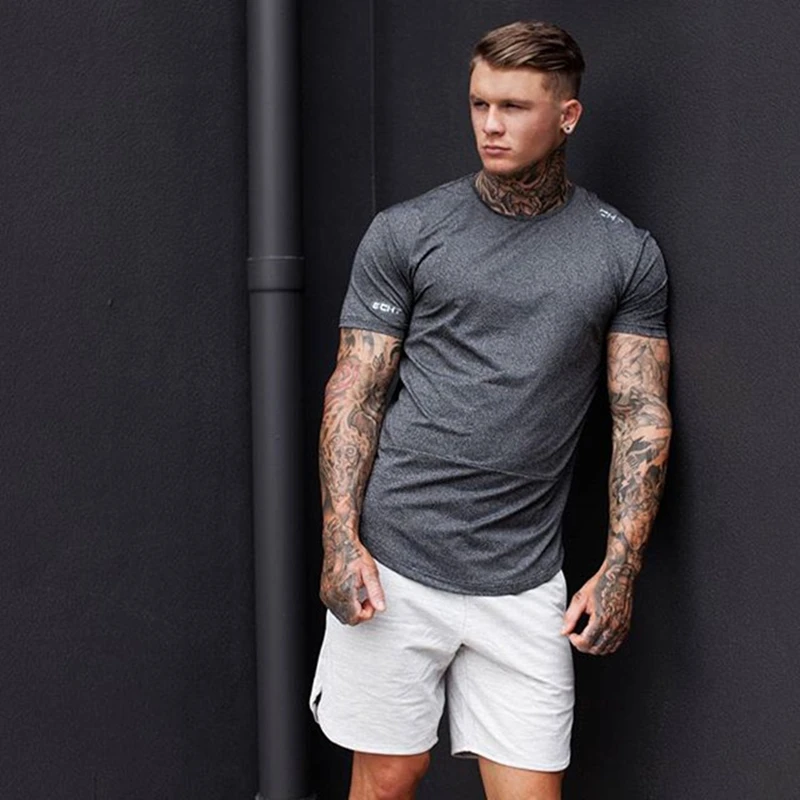 Лидер продаж летние мужские шорты длиной до середины икры для фитнеса