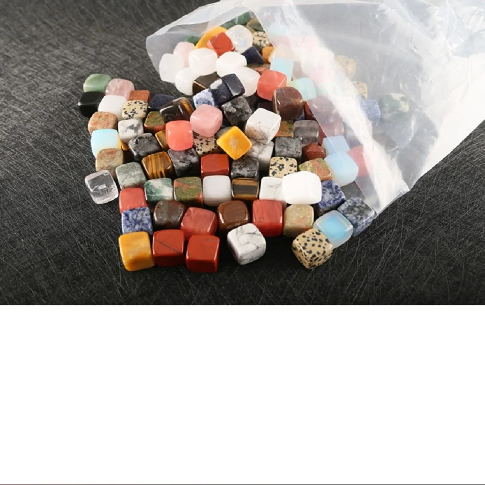

Natural color crystal stone cube gravel square xiao bao shi colorful jade factory direct selling household small stone