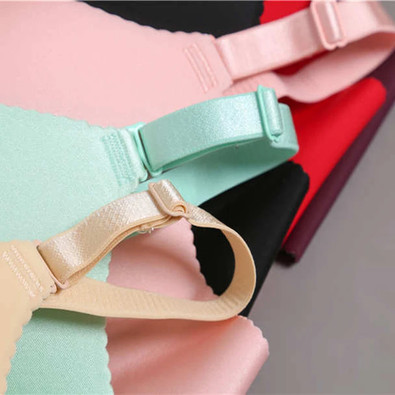 Бюстгальтер пуш ап бесшовный с глубоким V образным вырезом и открытой