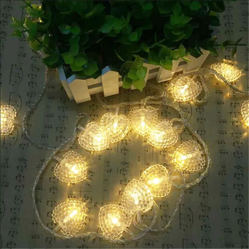 Пластиковый светильник с сердечком 3 м 20LED 2 * AA на батарейках для Дня Святого