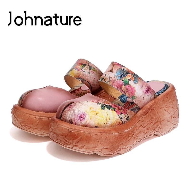 Женские шлепанцы ручной работы Johnature из натуральной кожи с цветочной вышивкой на