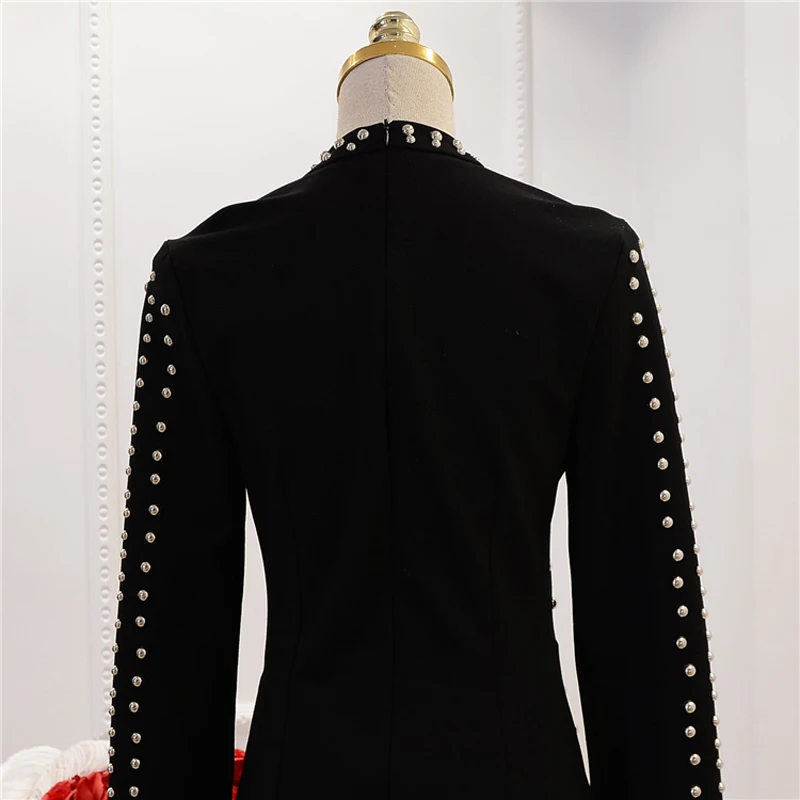 Женское модельное платье с длинным рукавом дизайнерское облегающее