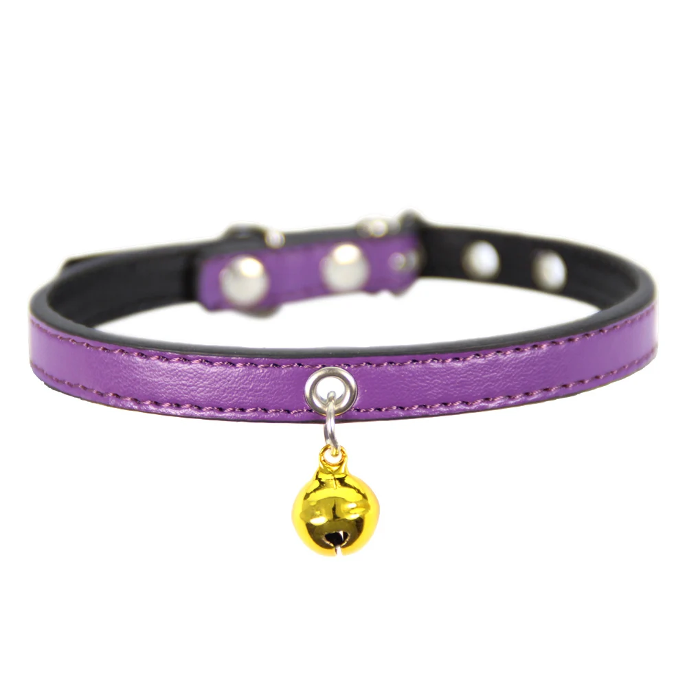 Purple Персонализированный маленький ошейник для собак кожаный ошейник для кошек с золотым колокольчиком ожерелье с кошкой поводок для щенка аксессуары для собак 10 цветов товары для домашних животных - Цвет: Purple