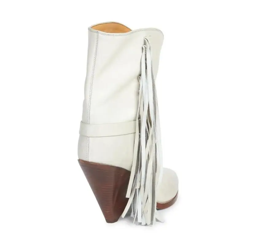 Chaussures femme; сезон осень-зима; ковбойские ботильоны с бахромой для женщин; обувь с бахромой на не сужающемся книзу массивном каблуке; Botines Mujer; модель года; обувь в байкерском стиле