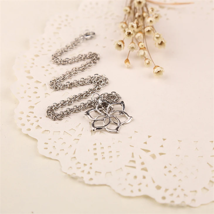 Ожерелье королевы эльфы галадриеля простой цветок Серебряный цвет кулон изящный