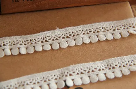 

10 yards 1.5cm Off White Cotton Lace Trim Crocheted Scollaped Lace Antique