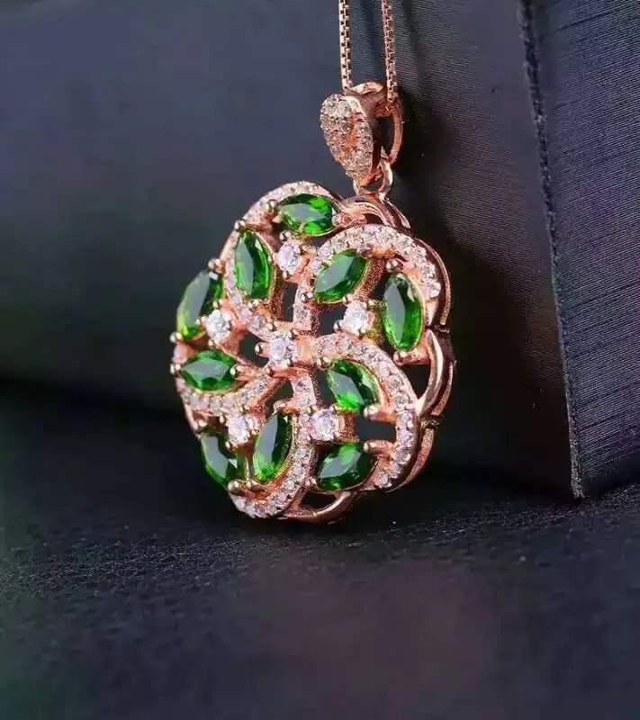 

natural green diopside pendant S925 silver Natural gemstone Pendant Necklace trendy Luxury round Fire wheel women gift jewelry