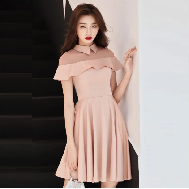 Женское короткое формальное платье с вырезом лодочкой элегантное