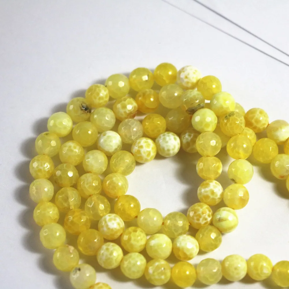 агат самородок. желтые агаты камни. кварцевый агат. желтый агат самоцвет. линкурий желтый халцедон.