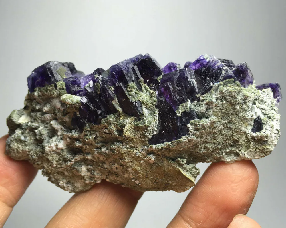 123g Natural perfect fluorite Mineral Specimen graduation gifts