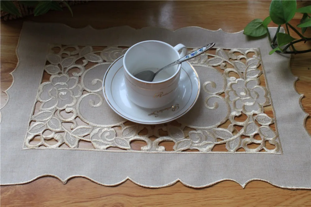 Роскошные кружево атлас стол место коврики ткань вышивка placemat pad coaster обеденный чай чашки стекло салфетка пить кружка Свадебные кухня