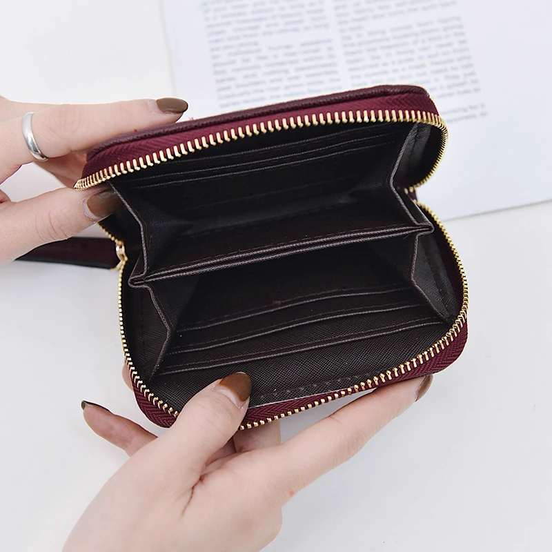 

2019 new women's wallet Europe and the United States retro wild wallet fashion card package rhombic embroidery line zipper walle