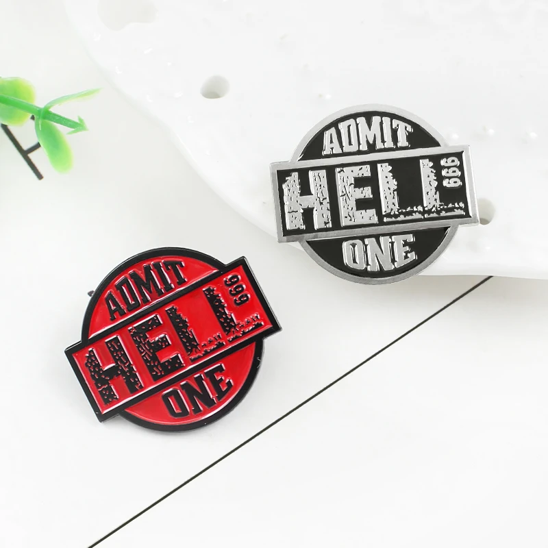 Эмалированная брошь в стиле панк с надписью Hell Recognition красный и черный круглый