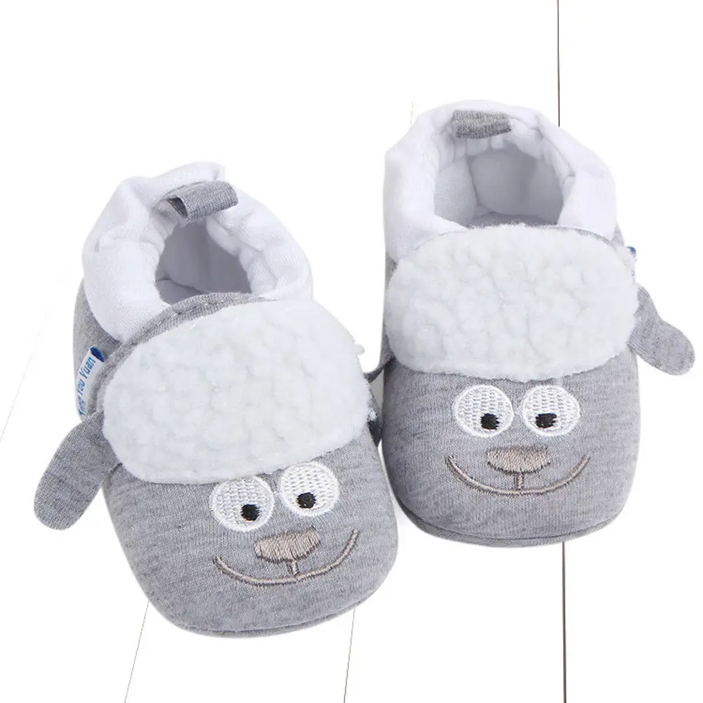 Красивая детская обувь для новорожденных мальчиков и девочек на мягкой подошве