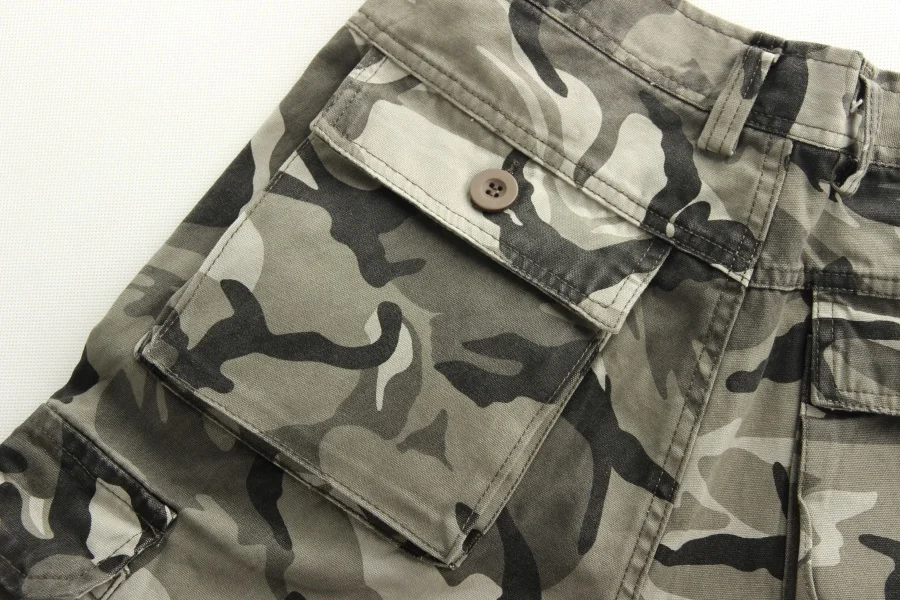 

Man Casual Long Tactical Military Pants Work Cargo Overalls Loose Camouflage Pants Leisure Straight Trousers