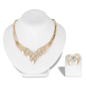 Ожерелье и серьги женские, в форме ромба, стразы