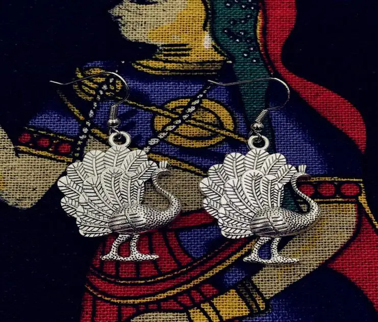 ThailandAncient серебряные антикварные женские серьги индия ручной работы старый ювелирные изделия Афган Павлин слон жрец христианство хиппи - Окраска металла: 6