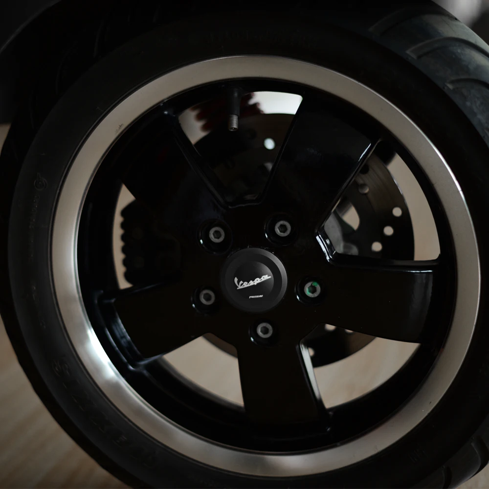 Новая мотоциклетная CNC левая передняя крышка колеса для VESPA GTS 150 300 GTS SEPER 150 300 SPRINT 150 125 PRIMAVERA 125 150