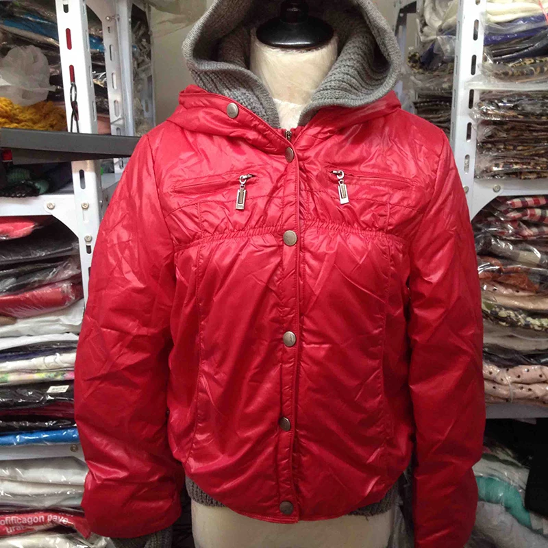 

Winter warm women sweater hooded red short par