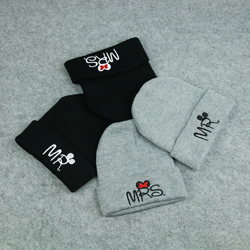Disney Mickey Minnie Cute Child Girl Baby Winter Warm Knit Embroidery Hood Warm wool hat