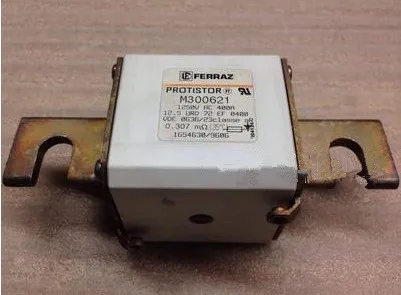 Предохранители: PC71UD13C400EF 12 5 URD 71 EF 0400 1250 в 400A D300613 / PC71UD13C450EF E300614 PC71UD11C500EF F300615 aR |