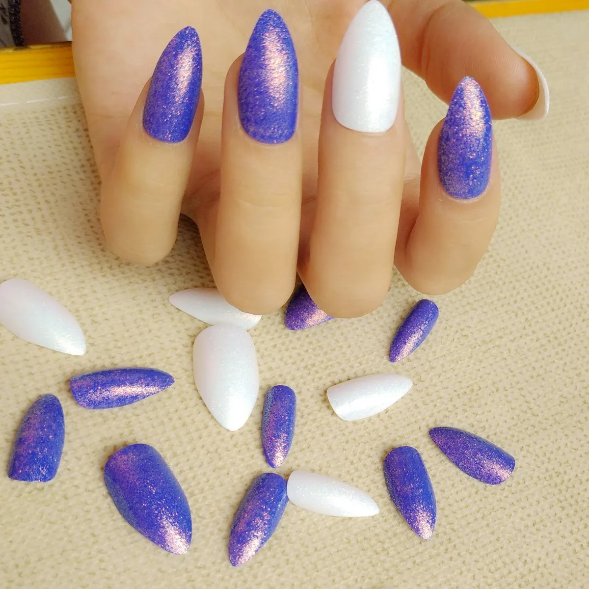Z134 Wholesale Artificial Fake Nails Black White Cartoon False Nails Tip Acrylic Stiletto Nails Japanese Style Lady Manicure Tool - Цвет: Z134