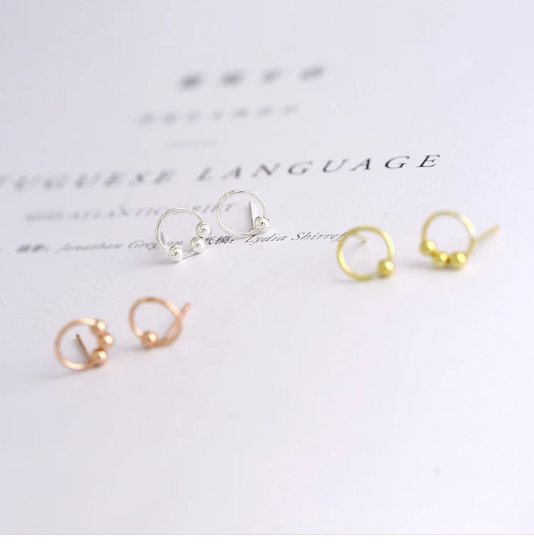 Женские серьги-кольца из серебра 925 пробы с круглыми бусинами | Украшения и