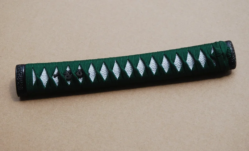 Прямой зеленый шелк Tsuka Ito имитированный белый Rayskin и сплав фучи Кашира для