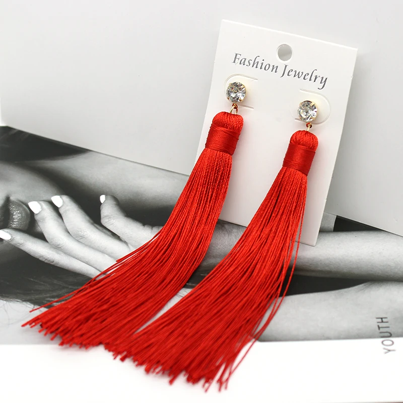 Элегантные длинные висячие серьги с фианитами 4 вида цветов 12 см из шелковой