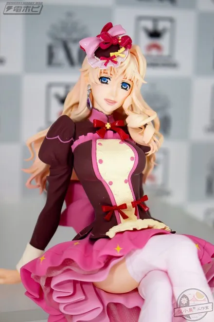 

Japanese original anime figure The Super Dimension Fortress Macross Sheryl Nome action figure collectible model toys for boys