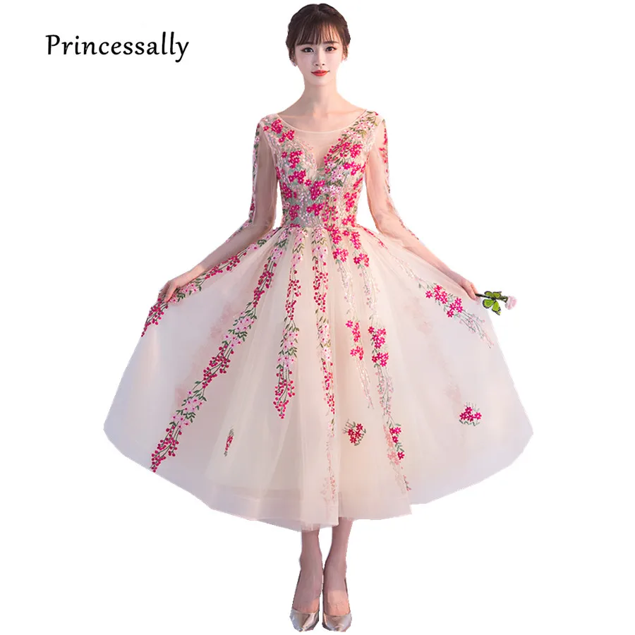 Женское вечернее платье цвета шампанского красное элегантное длиной до колена с