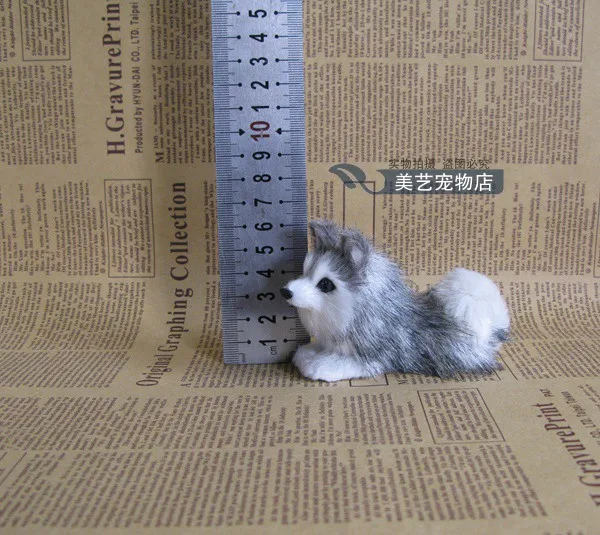 

Модель собаки из полиэтилена и меха, забавный подарок, около 10 см x 4 см x 6 см