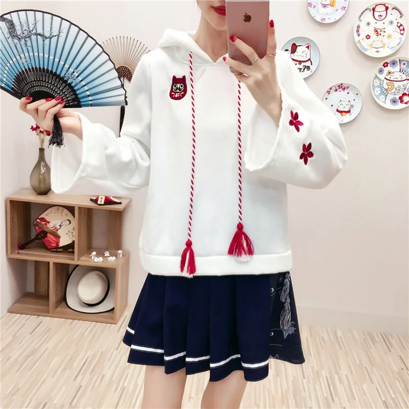 Белая, черная, японская одежда, Толстовка Harajuku Kawaii с вышитым котом, расклешенными рукавами, Женский Топ,, осенняя, японская Конфета FF2080