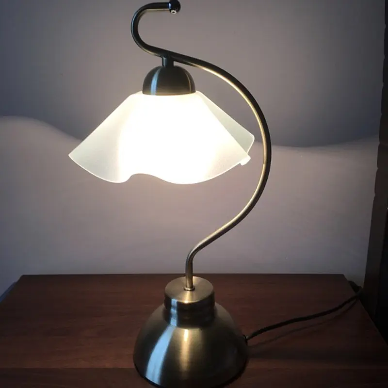 Настольные лампы для кабинета бронзовые винтажные стеклянные осветительные