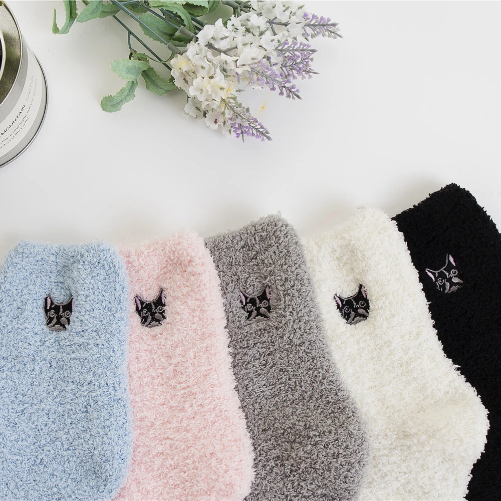 PEONFLY Embroidery dog CAT Thickening women cotton Keep Warm Sleep funny cute Socks hosiery Winter cut 5pairs/lot