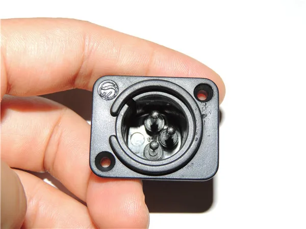 

20 PCS XLR 3 pin Panel Mount Male Chassis Socket Connector
