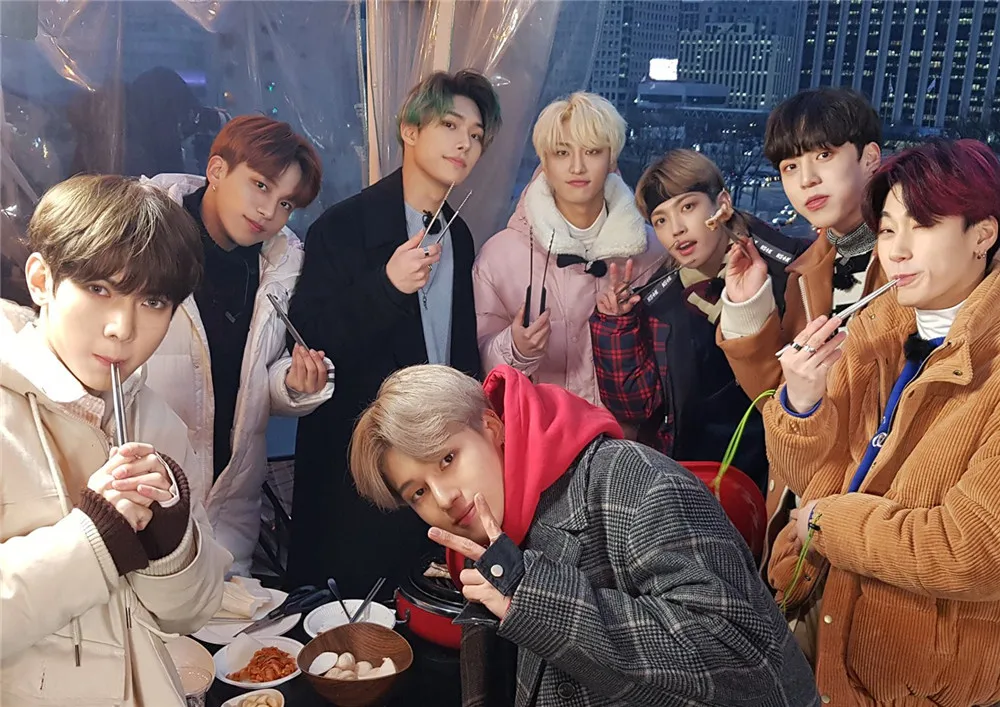 Серый Ateez музыкальная группа плакаты настенные принты глянцевая бумага хорошее качество украшения спальни - Цвет: Серый