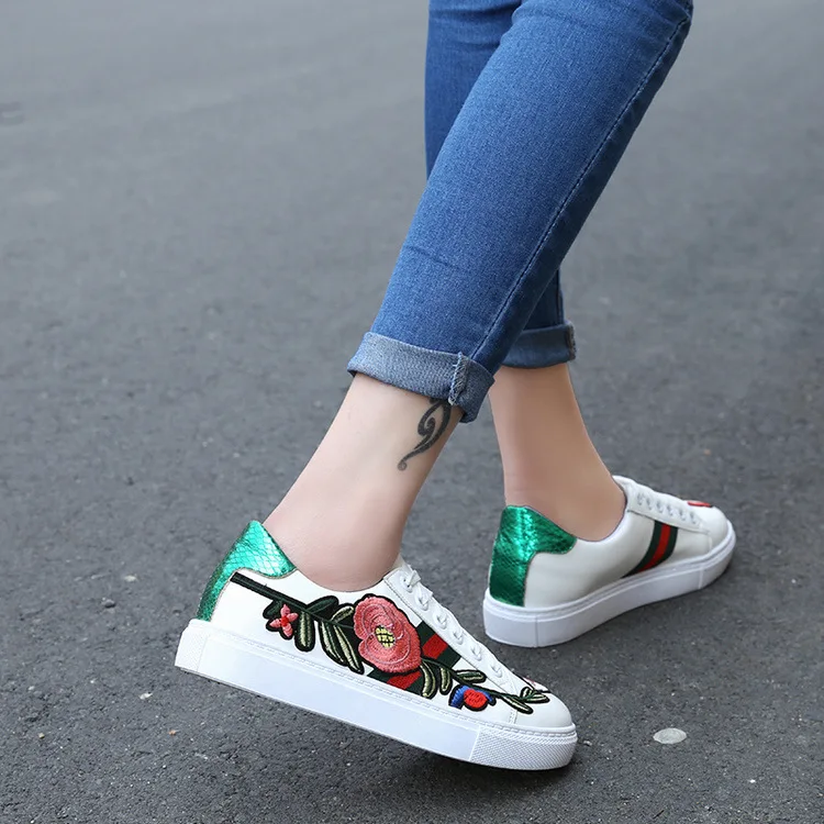 Женская Повседневная обувь 2019 г. Весенняя модная женская вышитые дышащие на