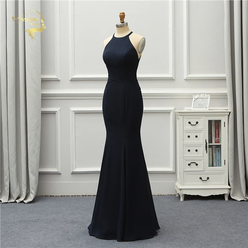 Женское длинное вечернее платье с лямкой на шее и открытой спиной|Вечерние